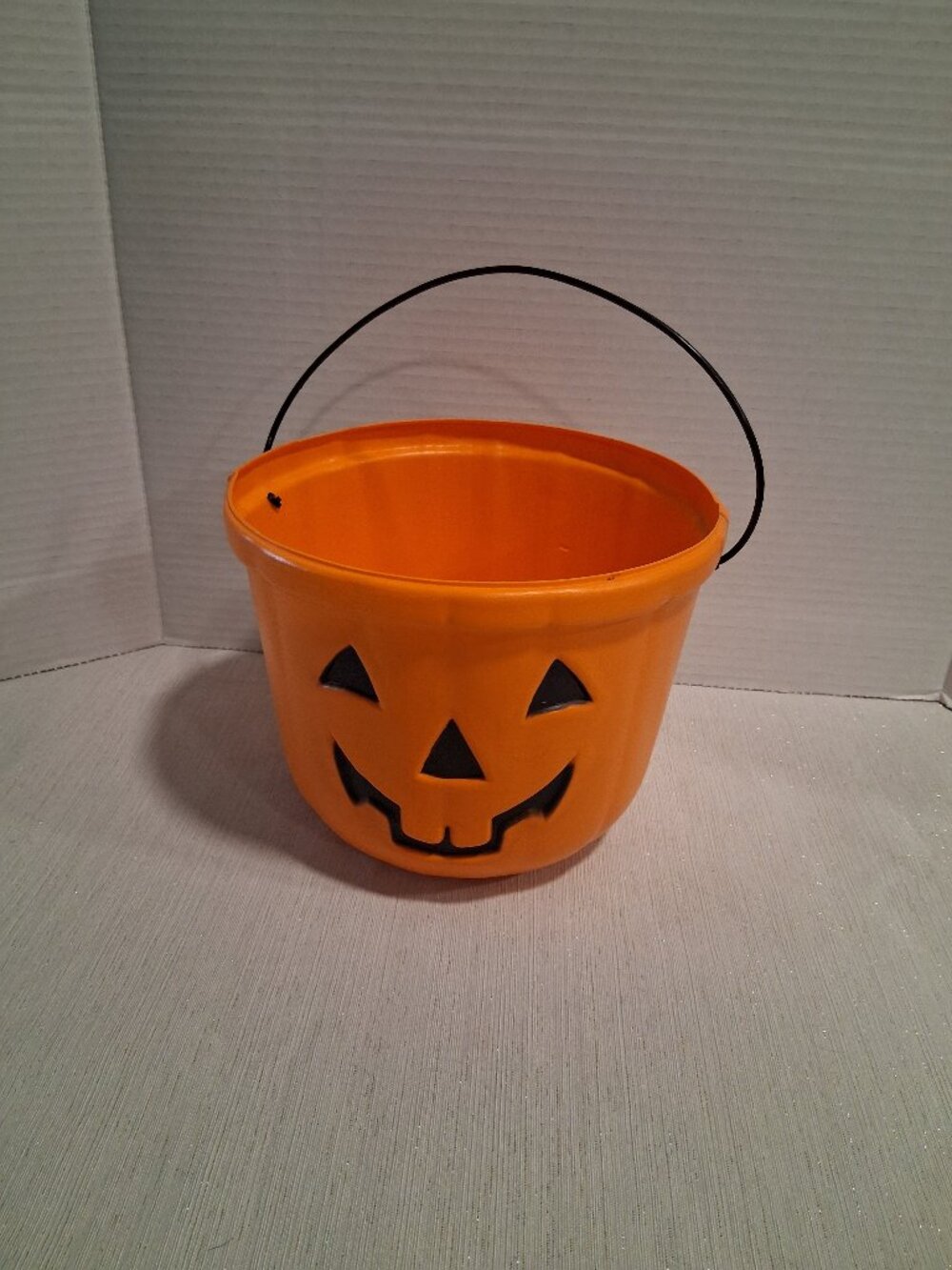 Vintage Blow Mold Plastic Halloween Jack-O-Lantern Pumpkin Candy Treat Bucket